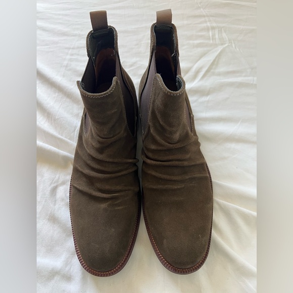 Men’s Jump Olive Green Suede Chelsea Boot Size 13 - Picture 1 of 4